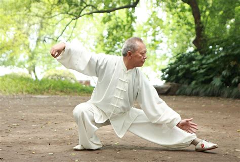 How to Learn Tai Chi at Home: Unlocking the Secrets of the Ancient Art While Baking a Cake